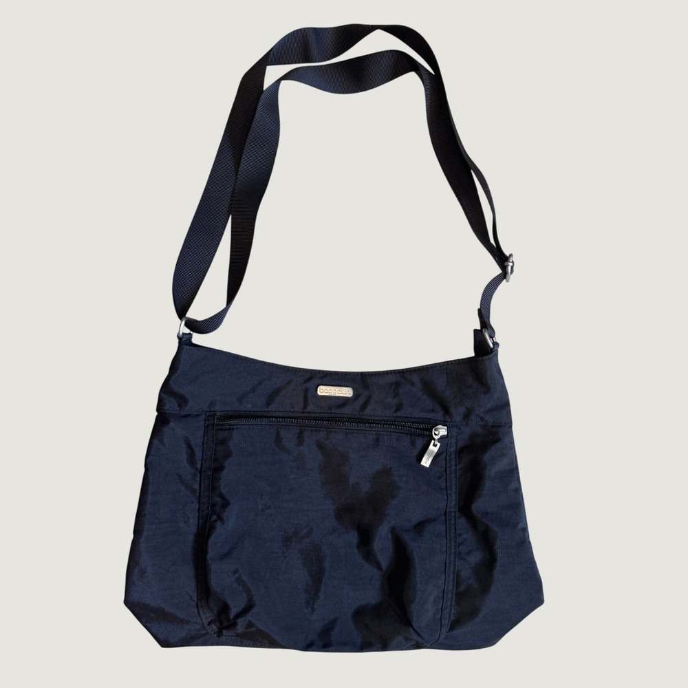Baggallini Everywhere Nylon Crossbody Bag OS Black Adjustable Strap